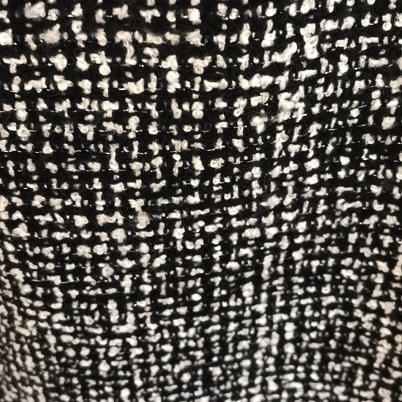 Black knee length dress - Picture 3 of 3